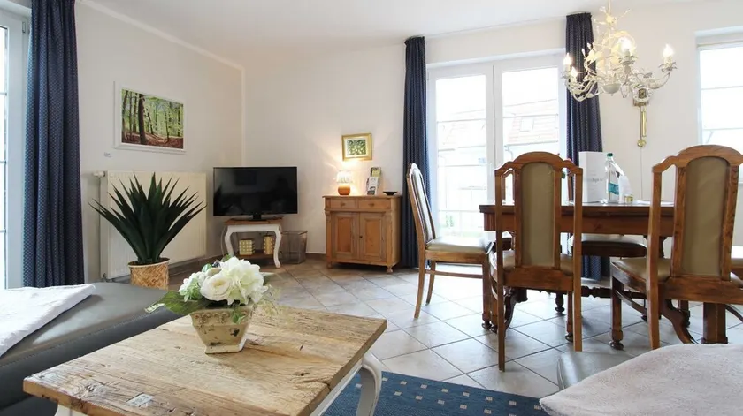 Baltic Sea Island - Vacation with a Beach Chair - Bright Vacation Rental in Kühlungsborn with - Image 1