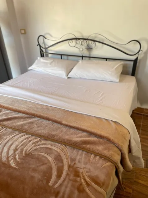 Cozy Oasis Studio - 5 minutes away from Luxor's finest attractions!! - Image 1