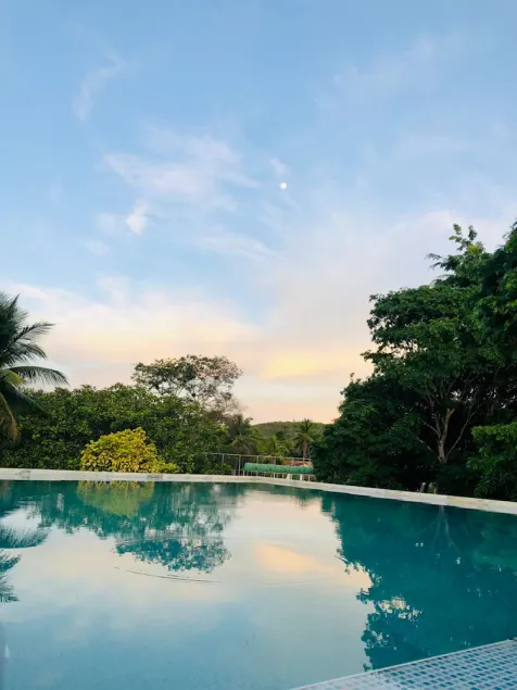 Fazenda Inteira com 5 Suítes, Lazer e Espaço p/ Eventos - Image 1