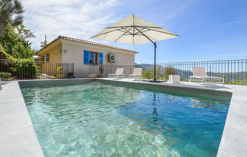 Stunning Home In Nessa - Image 1
