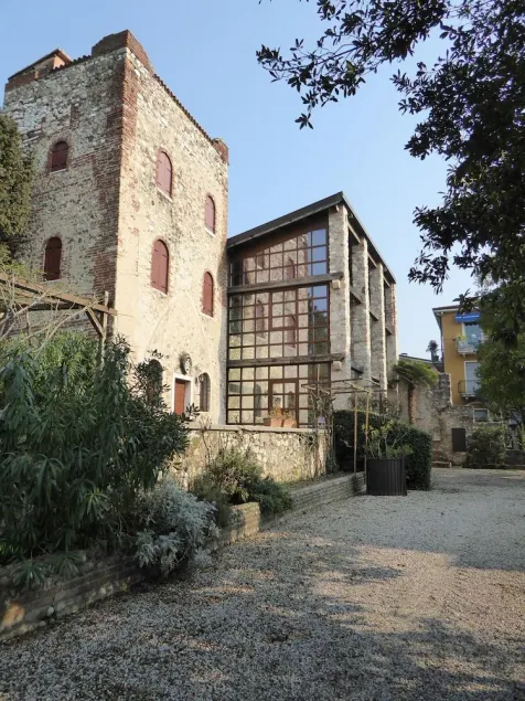 A fascinating Medioeval Tower on the borders of Lake Garda - Image 1