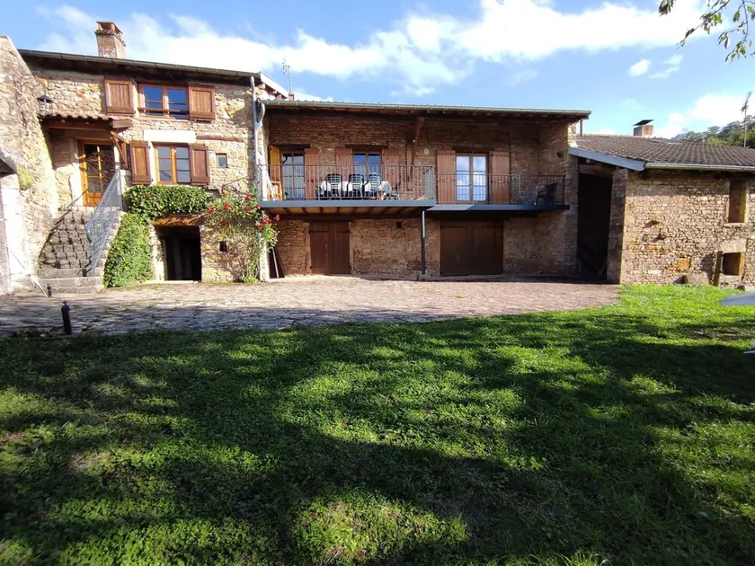 Family home in Burgundy near Cluny - Image 1