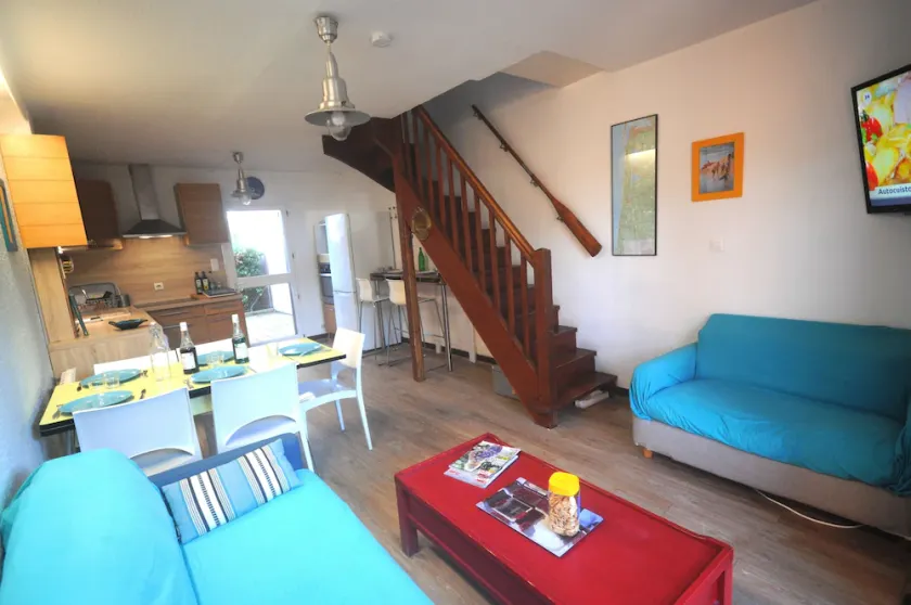 Maison 3 chambres avec terrasse 250m de la mer - Image 1