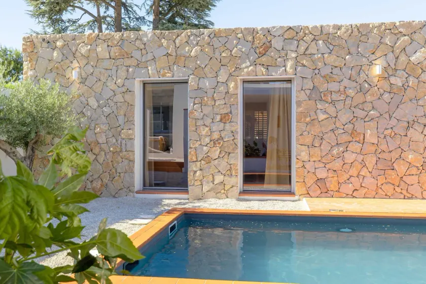 MAISON DOMINOS Villa St Remy Centre Piscine chauffée et Hammam - Image 1