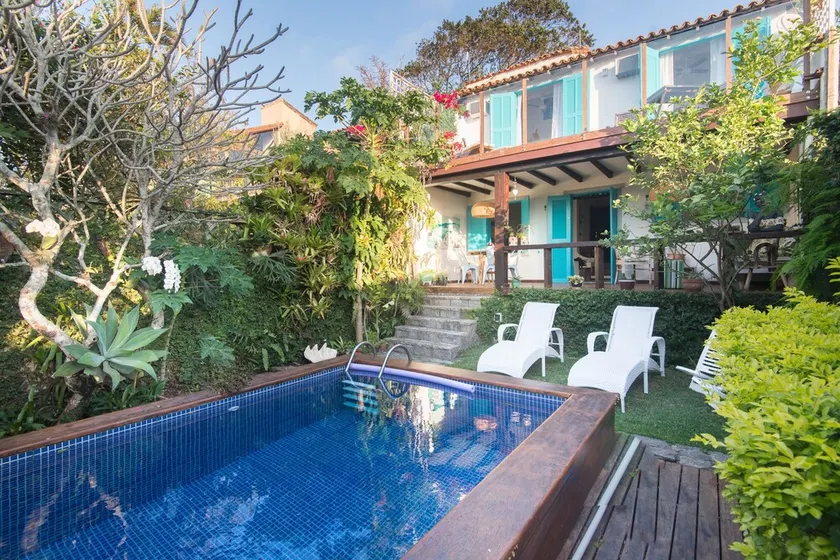 The perfect beach house, with a deck, barbecue, pool and ocean view. - Image 1