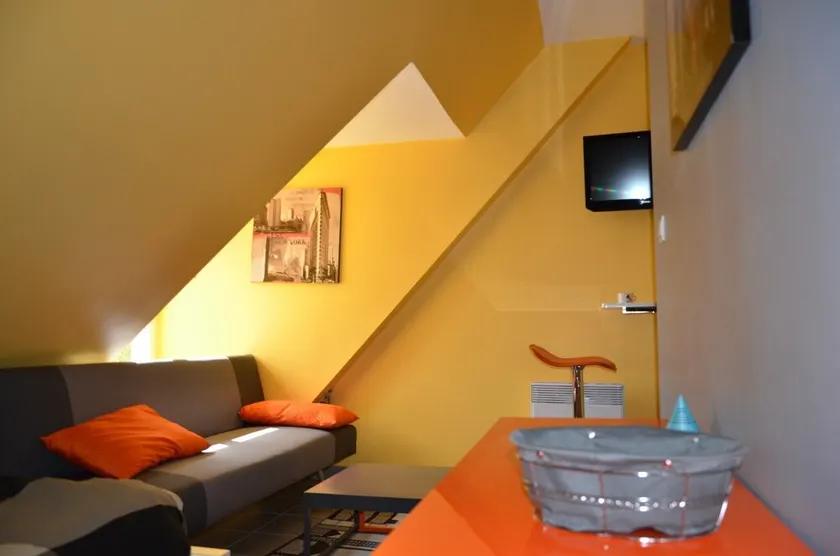 Furnished apartment - Image 1