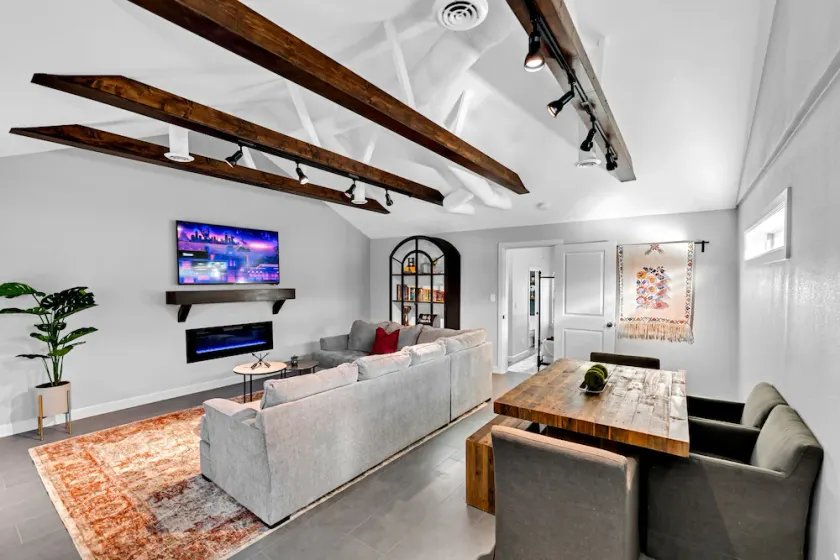 Carrollton Cottage - No Cleaning Fee - No Pet Fee - Image 1