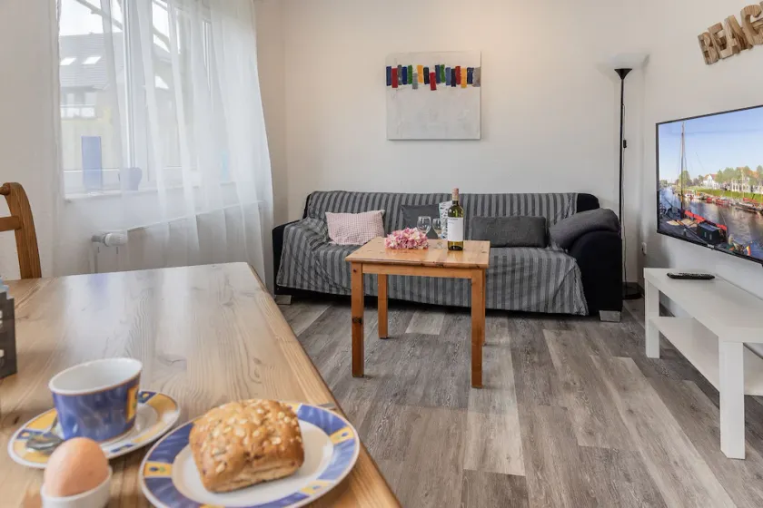 Bright and domesticated: The duplex apartment with its ca. - Image 1