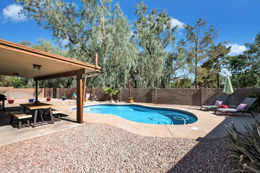 Resort Style hem med uppvärmd pool och spa - 8 sovplatser - Perfekt för familjer! - Image 1