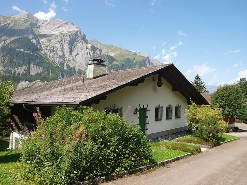 Holiday Home Chalet Marietta by Interhome - Image 1