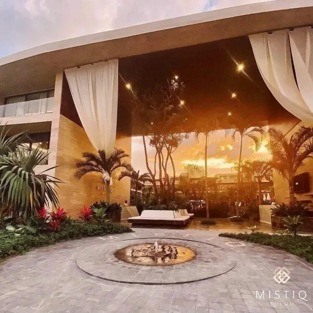 PH LOFT with Professional Gym, awesome Pools and Fast WiFi - Image 1