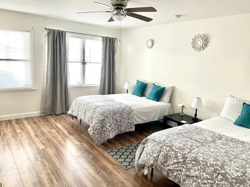 Comfy, Clean & Spacious w/2 TVs, parking, laundry  - Image 1