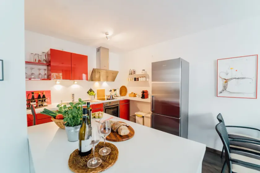 Stylish 60m2 apartment with garden & parking space in the heart of Deidesheim - Image 1