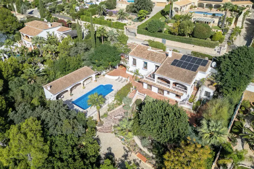 Javea: rymlig villa, söderläge, utan insyn (renoverad 2025) - Image 1
