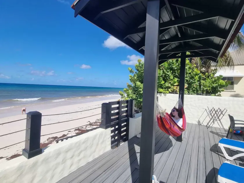 Chill a Bit Beach Apartment, Beachside Bliss! Apartment and Deck On the Beach! - Image 1