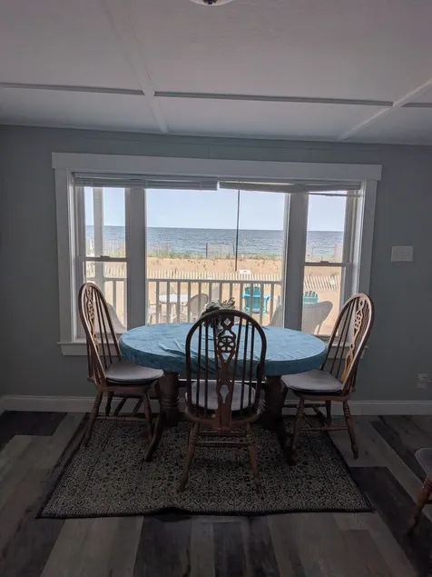 5 Schlafzimmer Ocean Front Cottage am schönen North Salisbury Beach! - Image 1