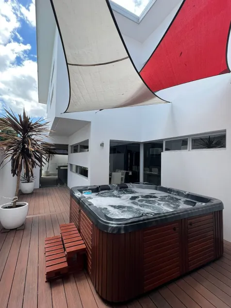 Ultra Stylish Fremantle Area - Image 1
