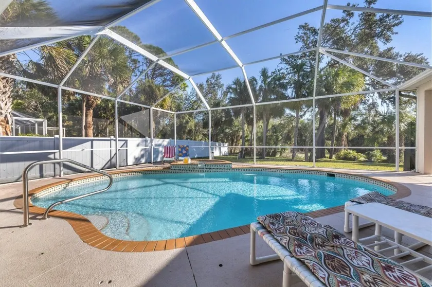 Friedlicher Rückzugsort,neue Luxusvilla, Pool, nahe dem schönen Lemon Bay Strand - Image 1