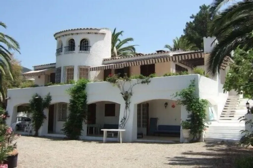 Smukke fredelige villa, luksus, ved vandet, fantastisk bugt udsigt Ajaccio, tennis - Image 1