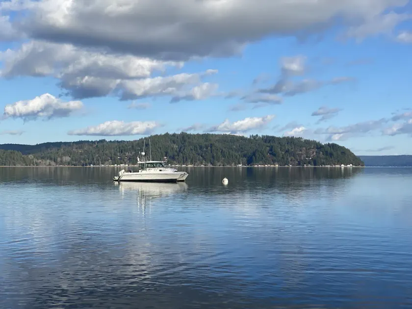 Hoodsport Hood Canal Waterfront Cabin.  - Image 1