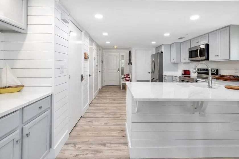Fully Renovated Oceanfront Condo with Pool Access - Image 1
