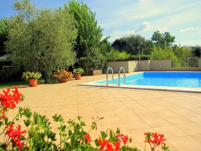 BLUE APARTMENT - Farmhouse whit Pool, Air conditioned, in the heart of Tuscany - Image 1