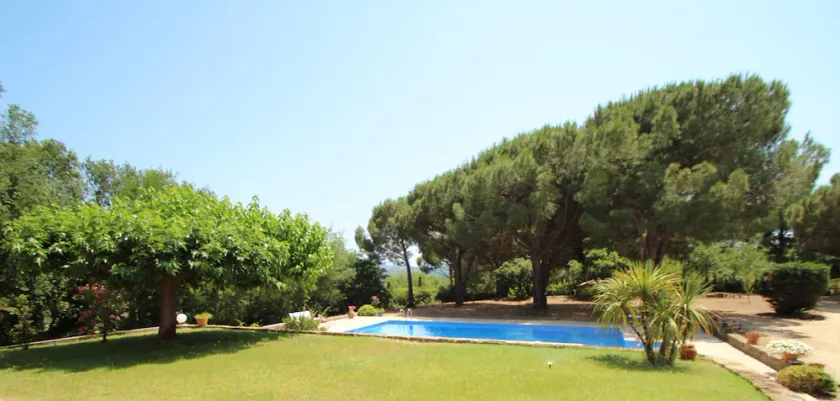 Entire villa with private pool on 3000 m2 of garden under the pines! - Image 1