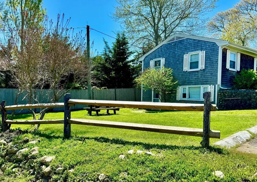 Martha’s Vineyard Condo w/ Pool minutes from Ferry - Image 1