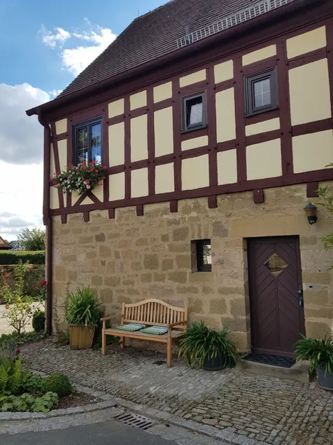 Casa de férias 'Haus Am Brunnen' em 100 m² com jardim privado e WiFi - Image 1