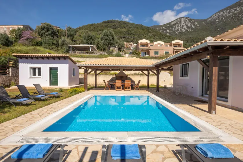 Modern villa with private pool - 120 m from Verde Blue beach - Image 1