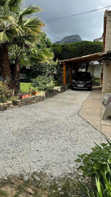 Provencal villa 8 minutes walk from town center with private pool - Image 1