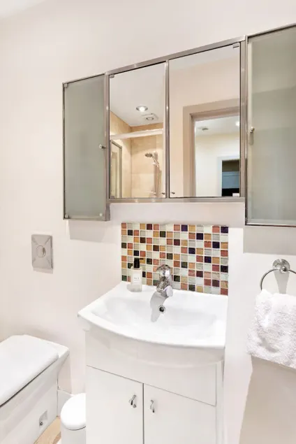 Close to City Centre with free parking! - Image 1