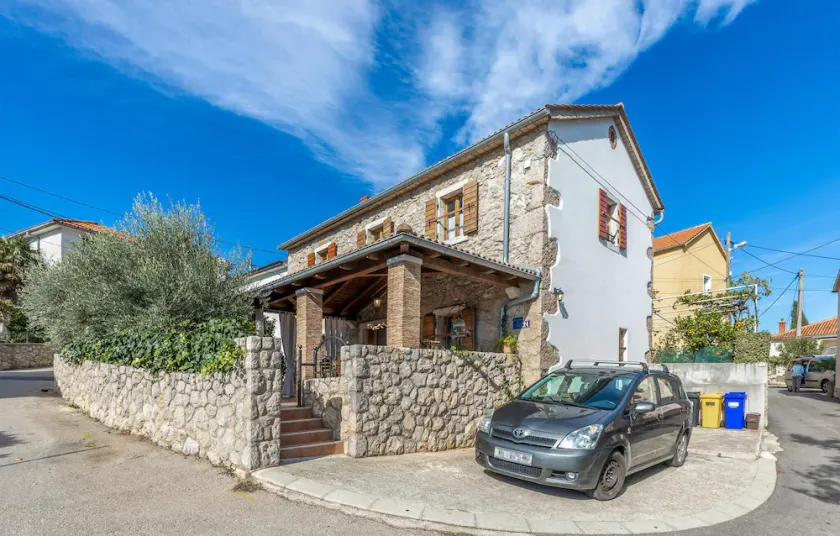 3 Bedroom Amazing Home In Malinska - Image 1
