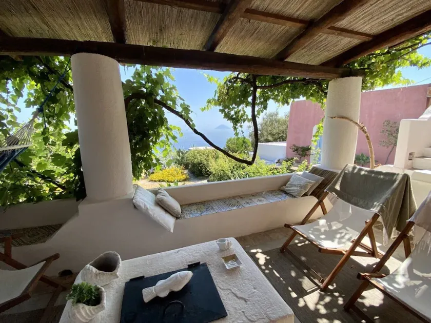 Charming villa in SALINA Capo Faro- dream sunset - - Image 1