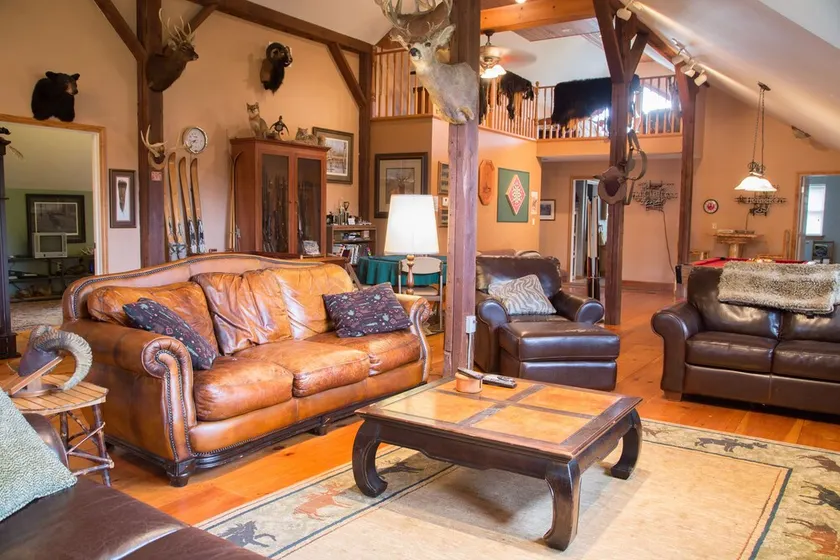 Country Getaway Lodge / Ranch - Image 1