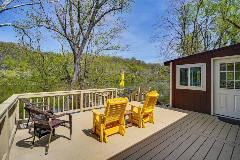 Sunroom & Patio! Quiet Retreat on Shenandoah River - Image 1