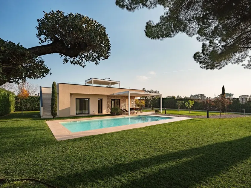 Ferienhaus \"Lagolino Boutiquehouse\" mit Pool, Garten und WLAN - Image 1