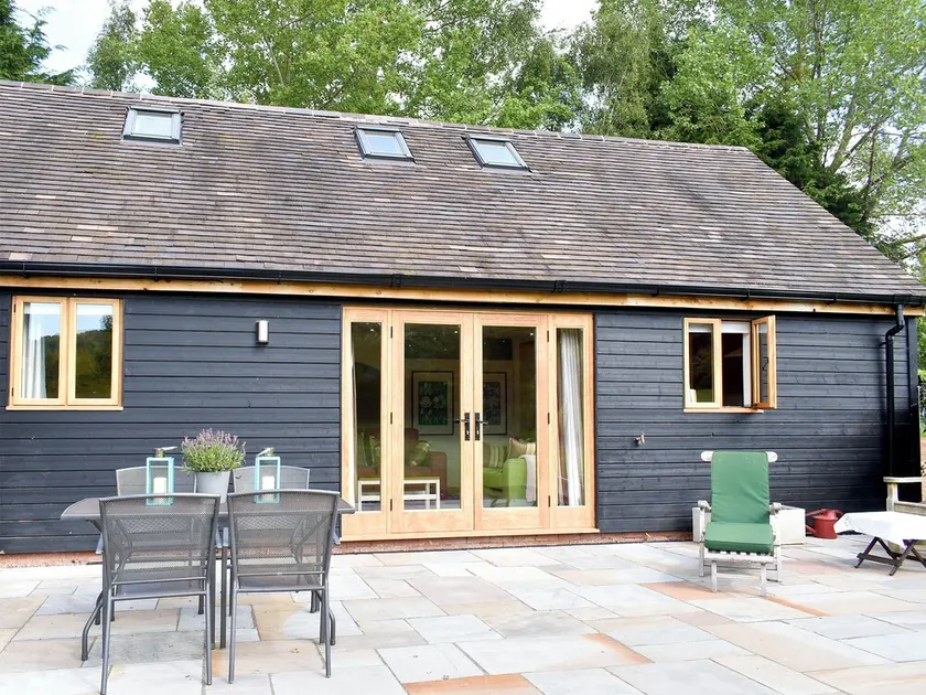 2 bedroom accommodation in Canon Frome, near Ledbury - Image 1