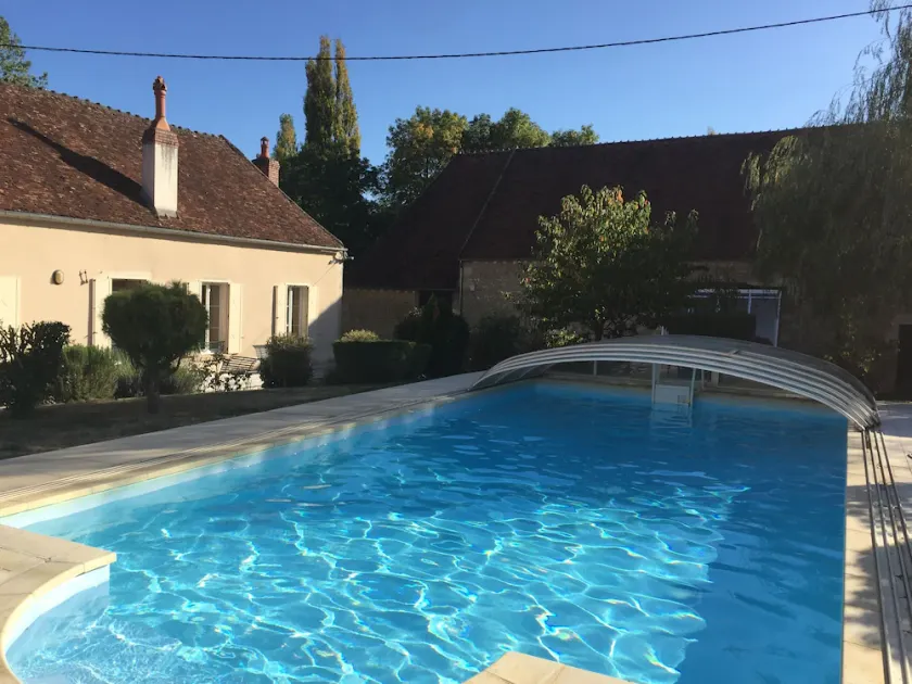 Spacious cottage in the countryside in the heart of the Nièvre- private pool-4-14 people - Image 1