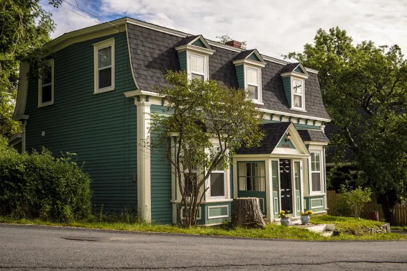 Restored home will wrap you in comfort and meet all your needs - Image 1