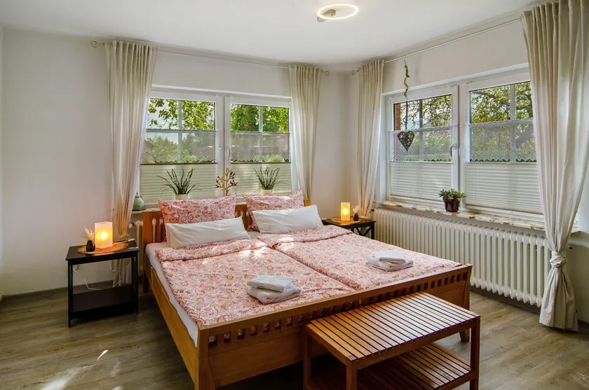 Apartamento 'Haus Scheve' com terraço privado, jardim privado e acesso Wi-Fi - Image 1