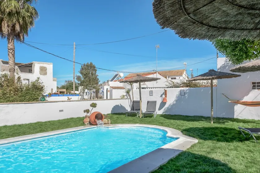 Holiday home with large garden - Casa Nesenka 1 - Image 1