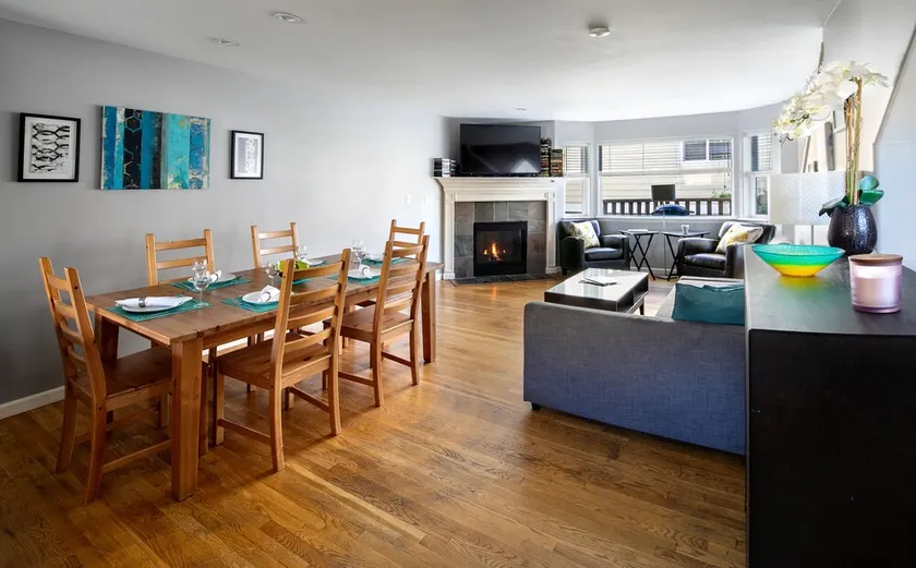 Super Location, Gratis parkering, 3 sovrum + loft, 3. 5 Ba, 10 sovplatser, Tesla Charger - Image 1