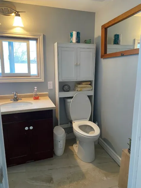Quiet Private Room in East City - Image 1