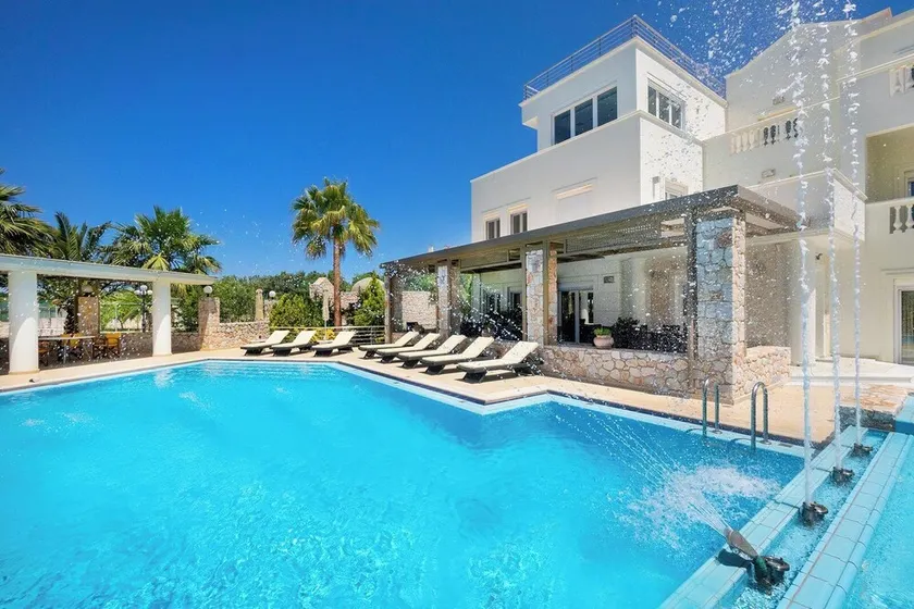 Epavlis Akrotiri Chania, 5 BD, 5 BA, luxurious Villa, private pool of 130 sqm! - Image 1