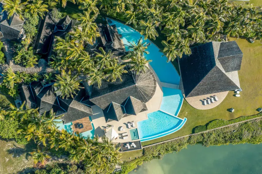 Corales 28 - Stunning Ocean and Beachfront Villa - Image 1