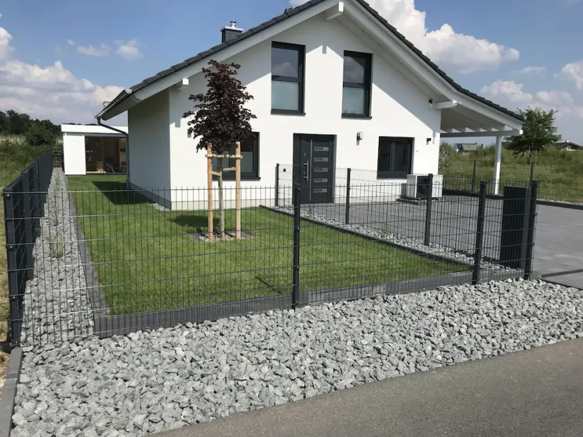 Vacation home Oskar on the lake with private beach for 4 adults, fireplace, boat and sauna - Image 1