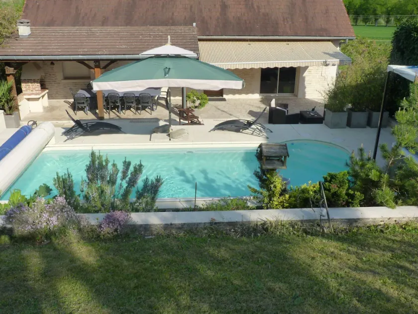 Sommerhus til 2 til 10 personer med opvarmet pool - Image 1
