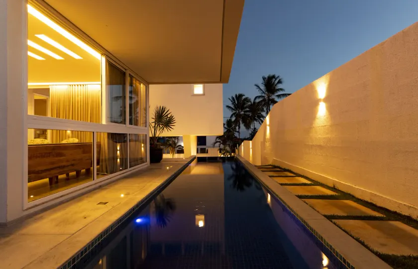 Luxury standard property near the beach. - Image 1