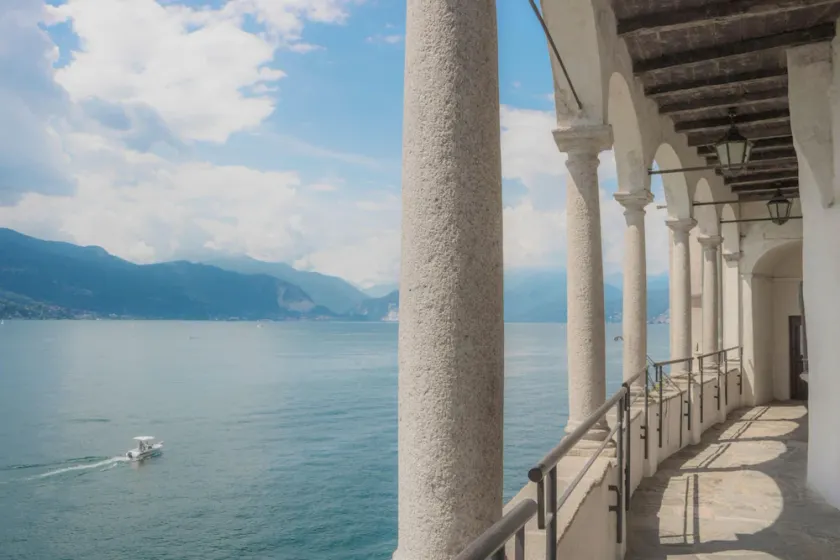 Villa Eva: Leggiuno 5-Bed Villa for Families & Groups (Sleeps 10) - Happy Rentals - Image 1